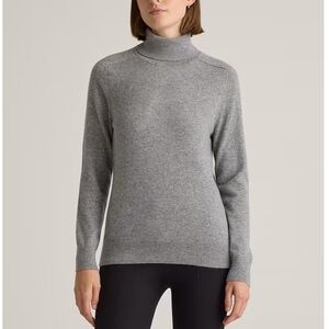 NWT Quince Cashmere Turtleneck Sweater
